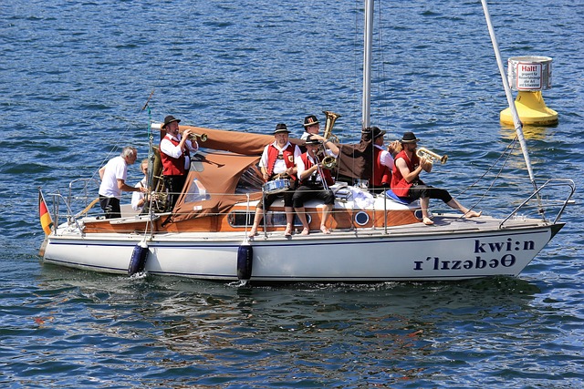 1+8胜利范乔丹末节33+10，格林27分+准绝杀，火箭险胜开拓者.