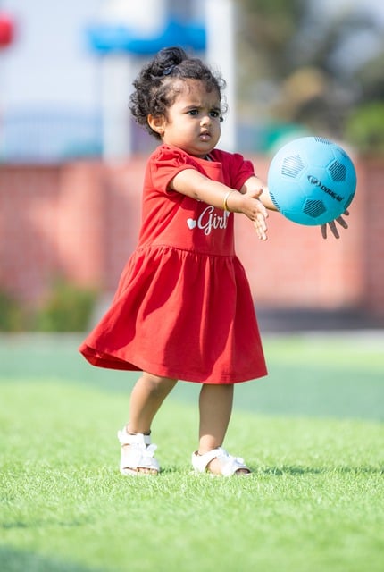 英超第7輪補賽水晶宮1-1曼聯 埃裏克森倒三角B費抽射 克萊因虛晃奧利斯任意球攻門 曼聯9連勝終結.